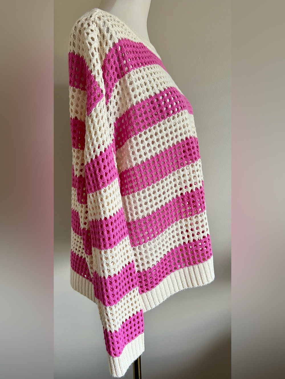RD Style Open Crochet Knit in Pink & Cream - Like New